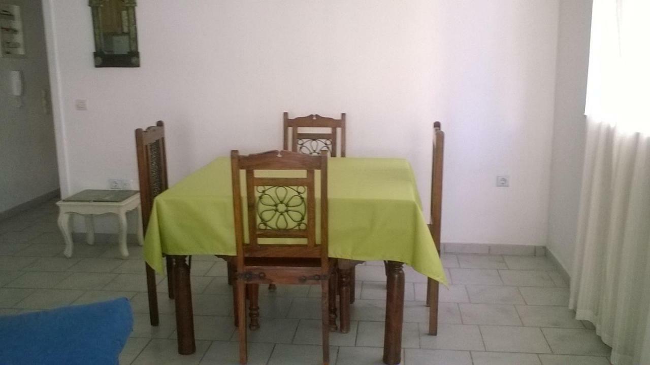 Nireos Proteos 20 Apartment ราฟีนา ภายนอก รูปภาพ