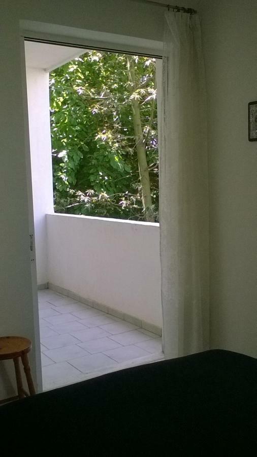 Nireos Proteos 20 Apartment ราฟีนา ภายนอก รูปภาพ