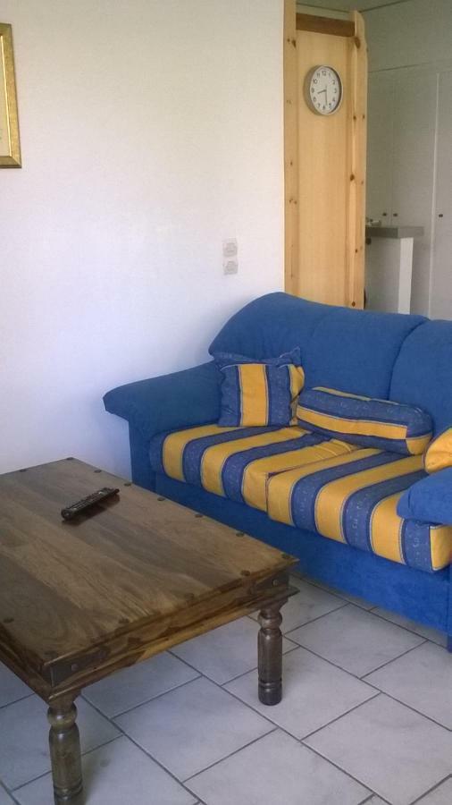 Nireos Proteos 20 Apartment ราฟีนา ภายนอก รูปภาพ