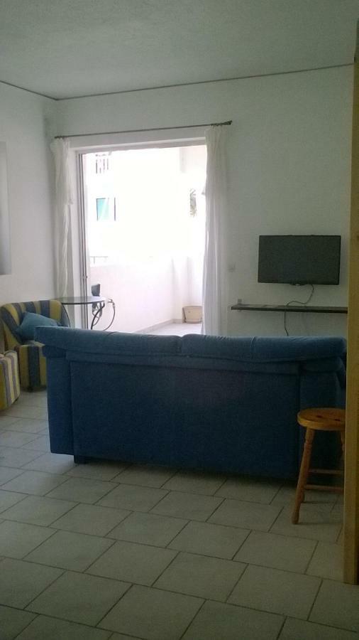 Nireos Proteos 20 Apartment ราฟีนา ภายนอก รูปภาพ