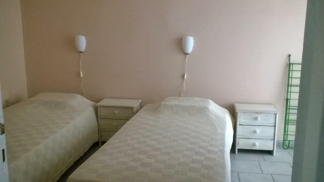 Nireos Proteos 20 Apartment ราฟีนา ภายนอก รูปภาพ