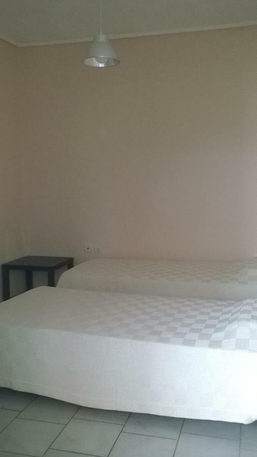 Nireos Proteos 20 Apartment ราฟีนา ภายนอก รูปภาพ